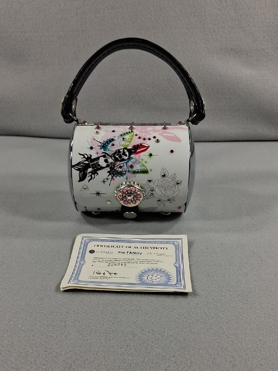 Little Earth Handbags - Little Earth White Graphic Dome Handbag with Black Handle